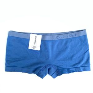 Calvin Klein Boy-Short Undies Size XS